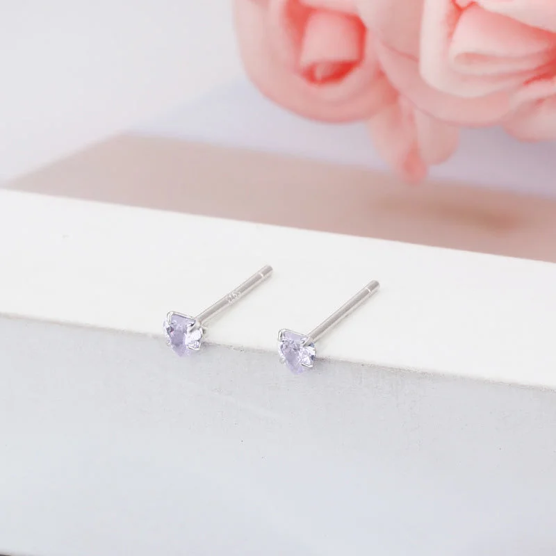 3mm Light Blue Heart-Shaped Ear Studs