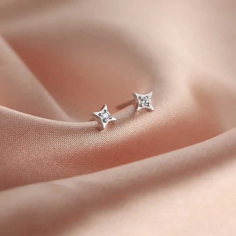 Four Awn Star Star Star Ear Studs-(White Gold Color) Dy190103